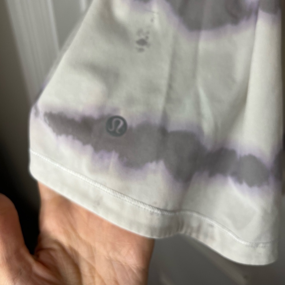 Lululemon Athletica White and Gray Skirt 8 reposhing bc I bought the wrong size - Picture 10 of 16